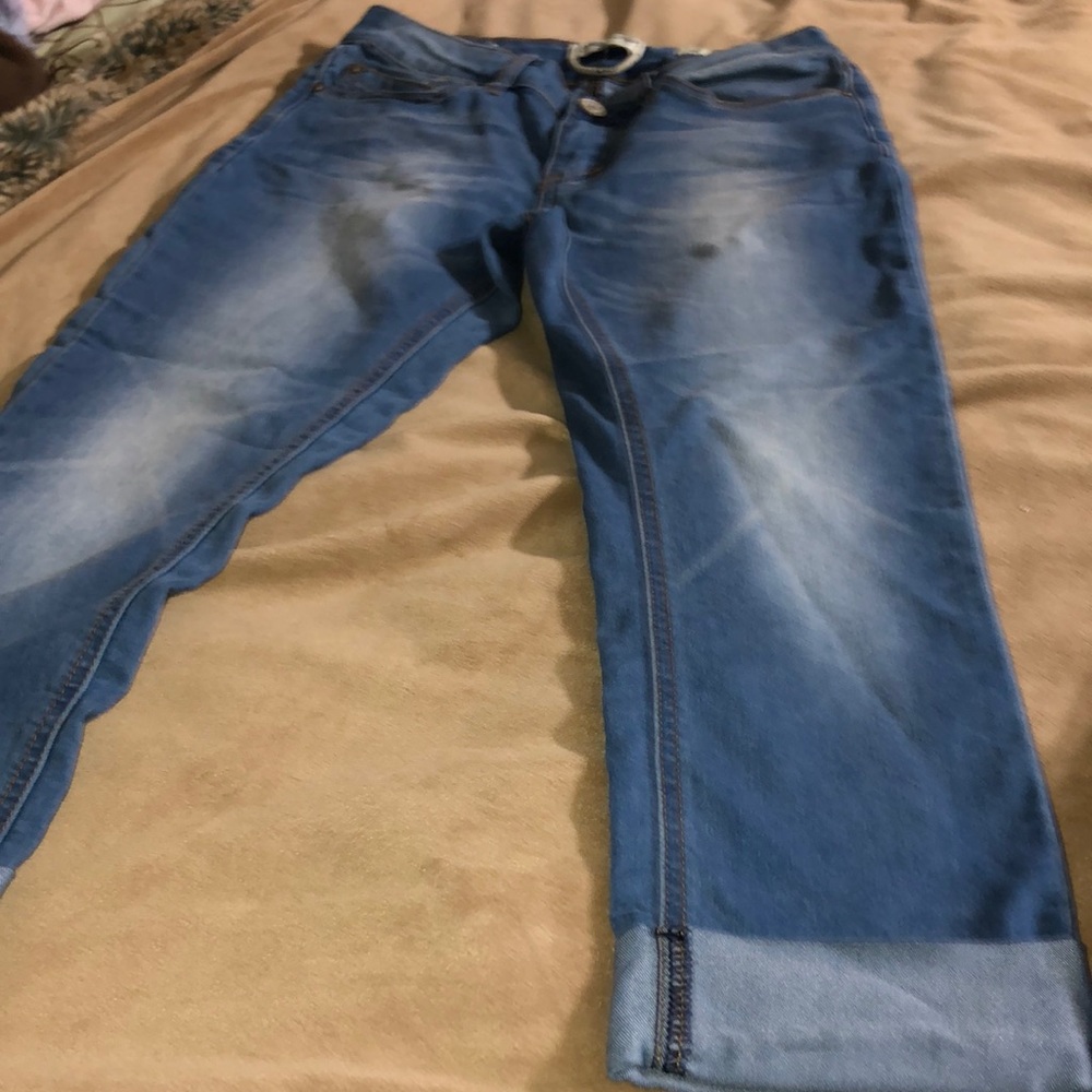 Capri Jeans
